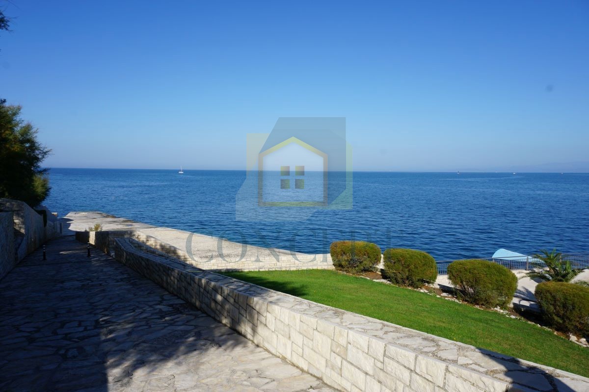 Umag, Crveni Vrh, Appartamento lussuoso e spazioso con due camere da letto nel Skiper Resort, a 50 m dal mare