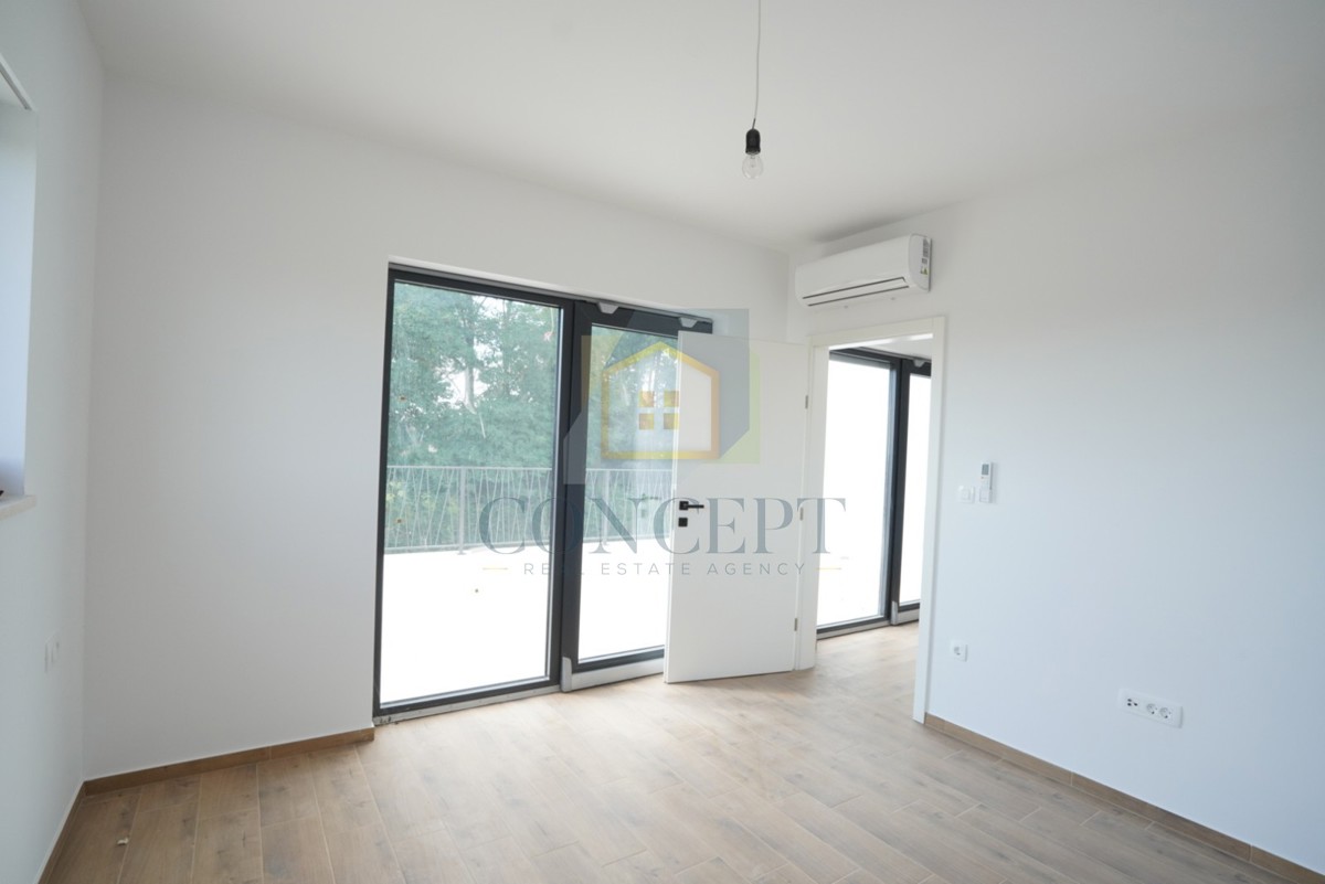 Poreč, dintorni, Moderna doppia casa con piscina, 10 km dal mare