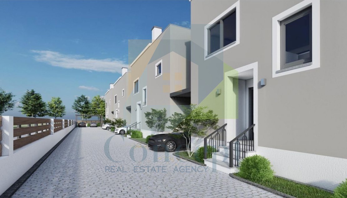 Poreč, dintorni, Casa a schiera con piscina in posizione tranquilla a 11 km dal mare