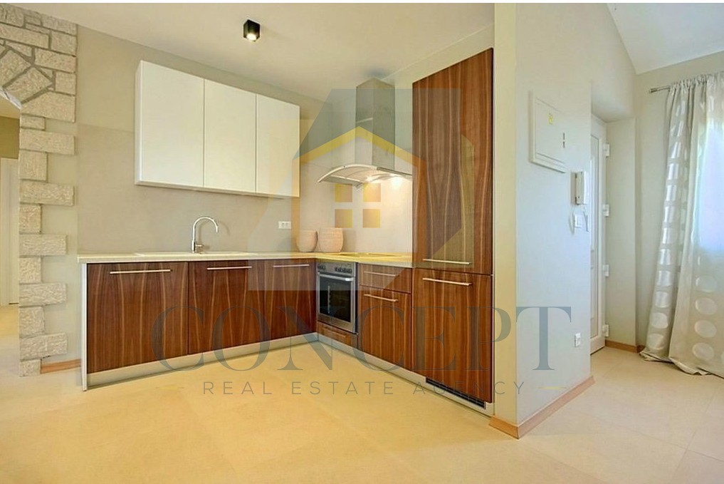 Poreč, dintorni, Incantevole villa con piscina in ottima posizione, a 10 km dal mare