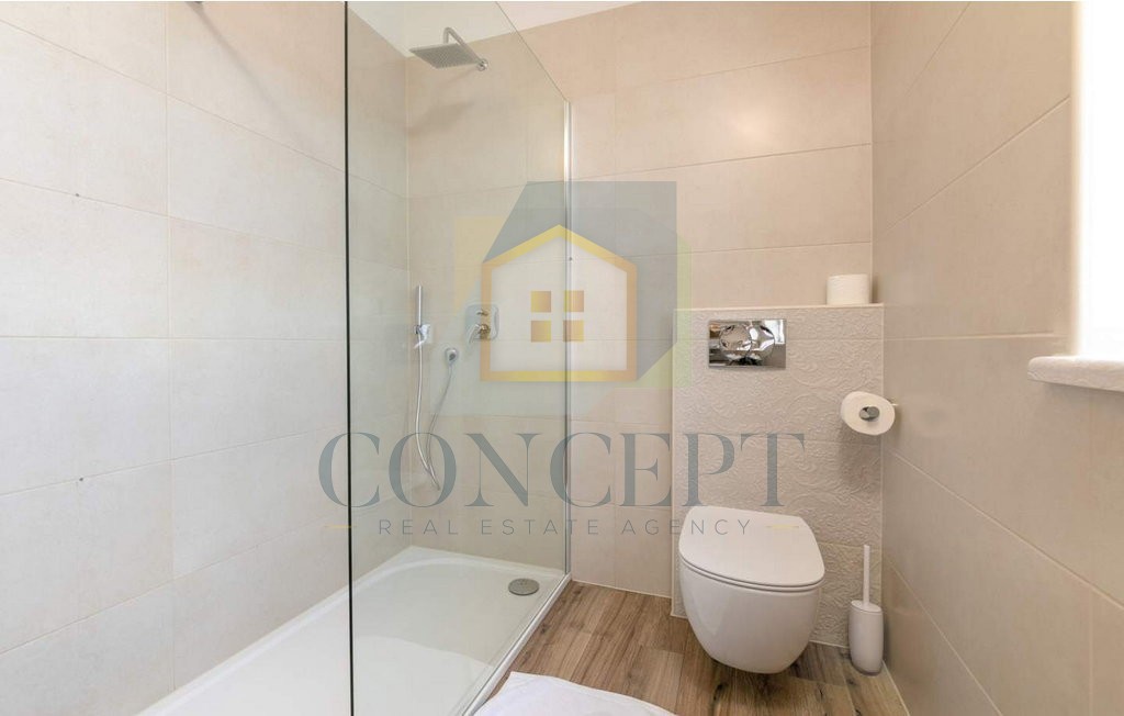 Poreč, dintorni, Splendida villa con 4 camere da letto in una bella posizione, a 15 km dal mare