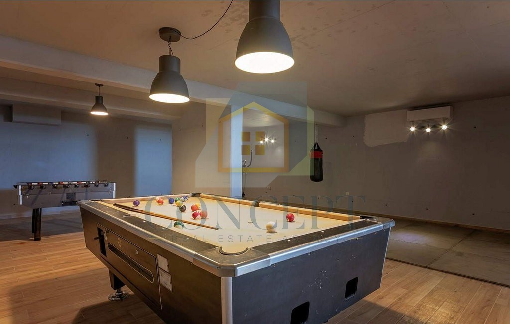 Poreč, dintorni, Splendida villa con 4 camere da letto in una bella posizione, a 15 km dal mare