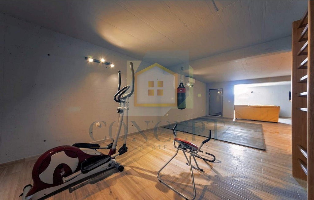 Poreč, dintorni, Splendida villa con 4 camere da letto in una bella posizione, a 15 km dal mare