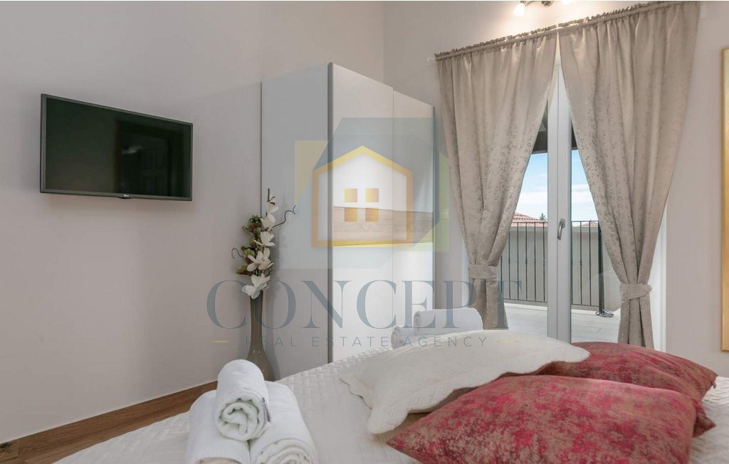 Poreč, dintorni, Splendida villa con 4 camere da letto in una bella posizione, a 15 km dal mare