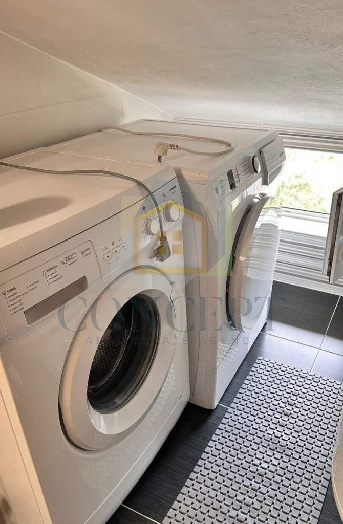 Poreč, Funtana, Appartamento al 3° piano con vista mare, 200 m dal mare