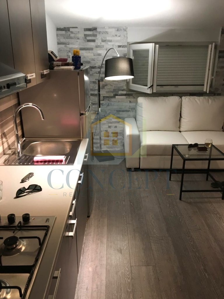 Poreč, Funtana, Appartamento al 3° piano con vista mare, 200 m dal mare