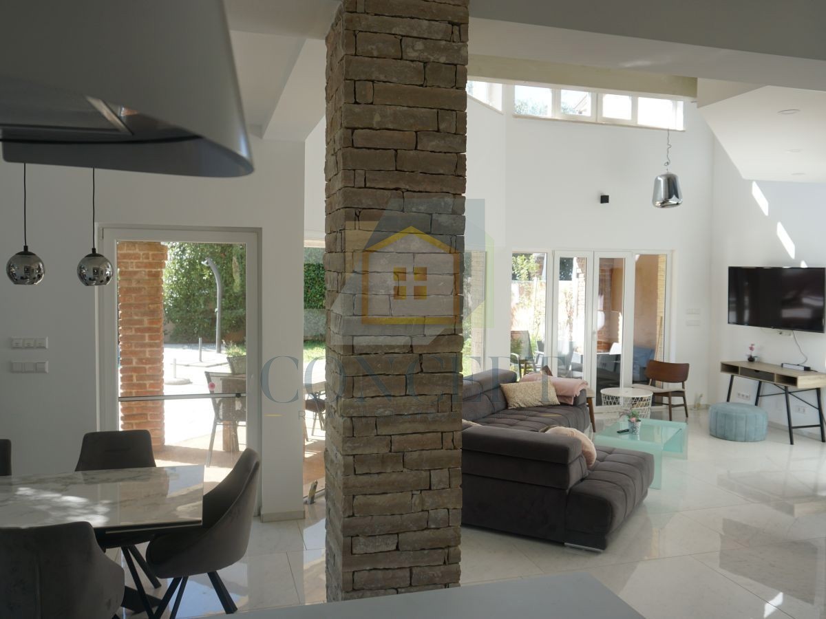 Poreč, Višnjan, dintorni, Casa familiare doppia con piscina, 13 km dal mare