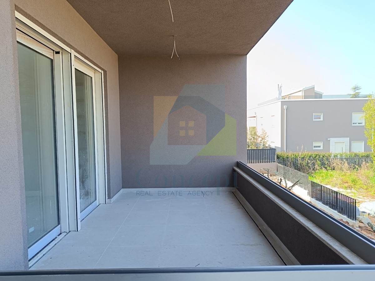 Poreč, appartamento di lusso con terrazza panoramica e vista mare, a 2 km dal mare