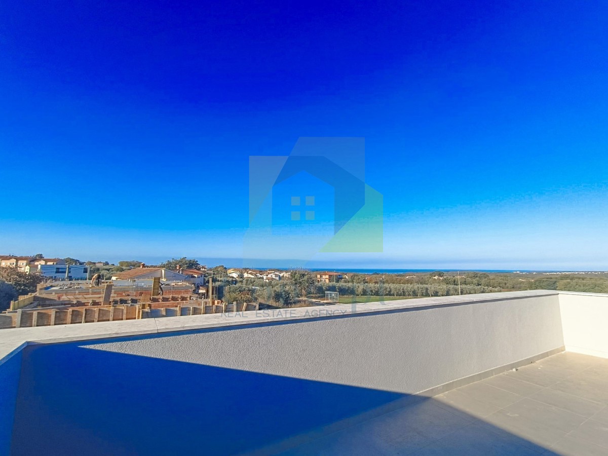 Poreč, dintorni, Appartamento con 3 camere da letto e grande terrazza con vista mare