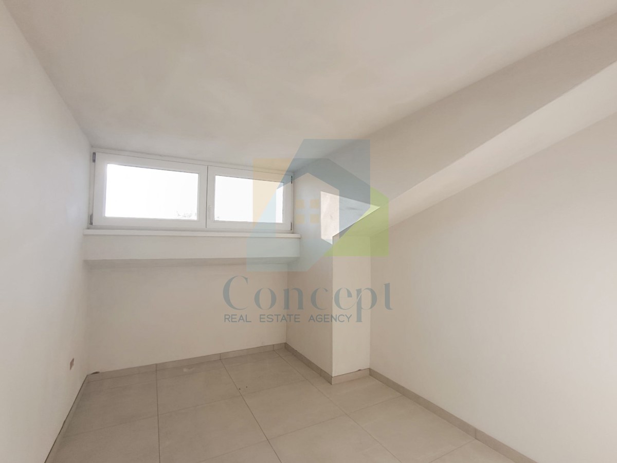 Poreč, dintorni, Appartamento con 3 camere da letto e grande terrazza con vista mare