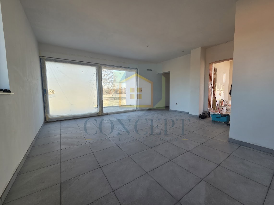 Poreč, dintorni, Appartamento al 1° piano con 3 camere da letto e terrazza sul tetto, a 3 km dal mare