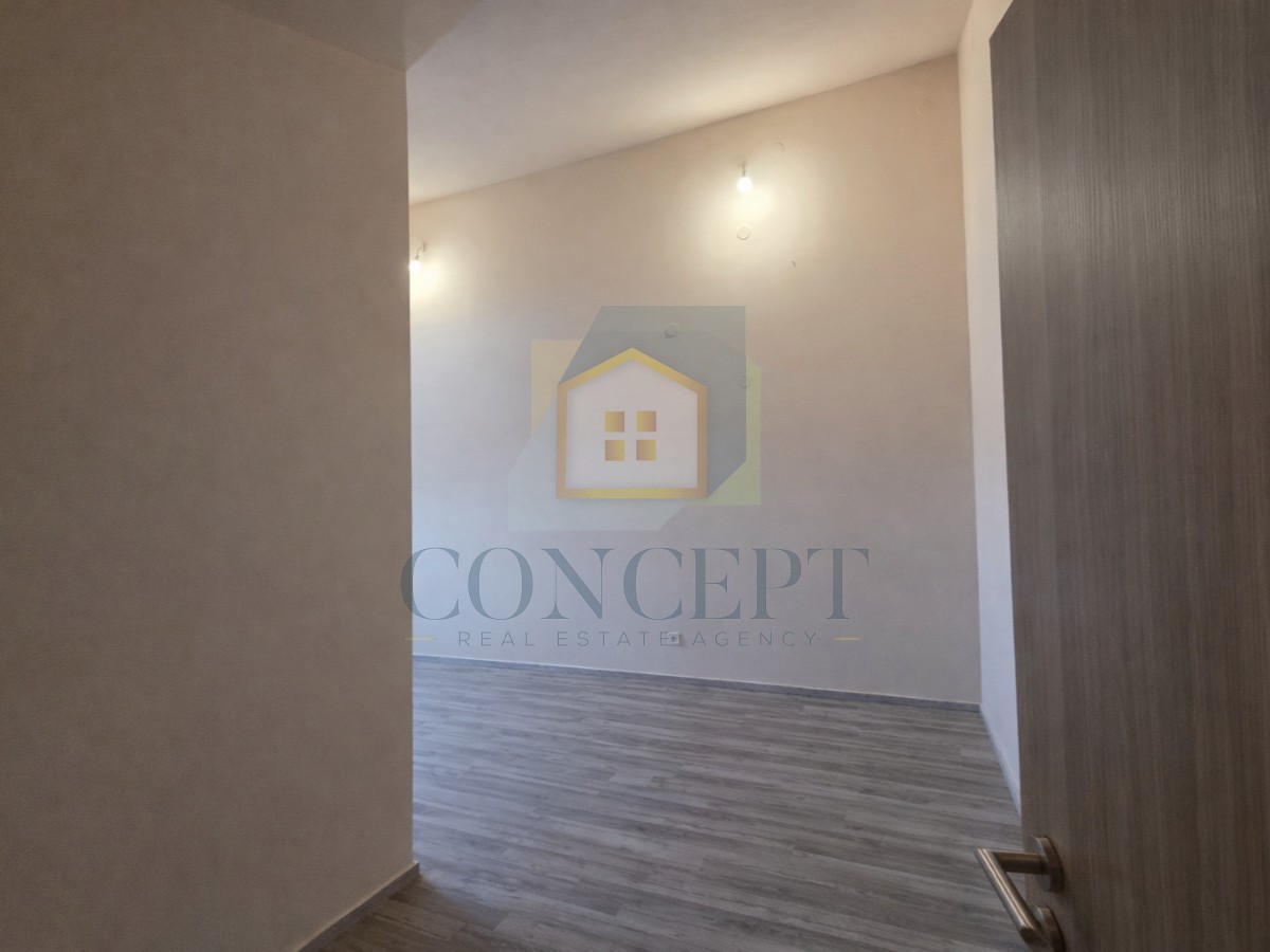 Poreč, Funtana, Ampio appartamento con due camere da letto, a 400 m dal mare