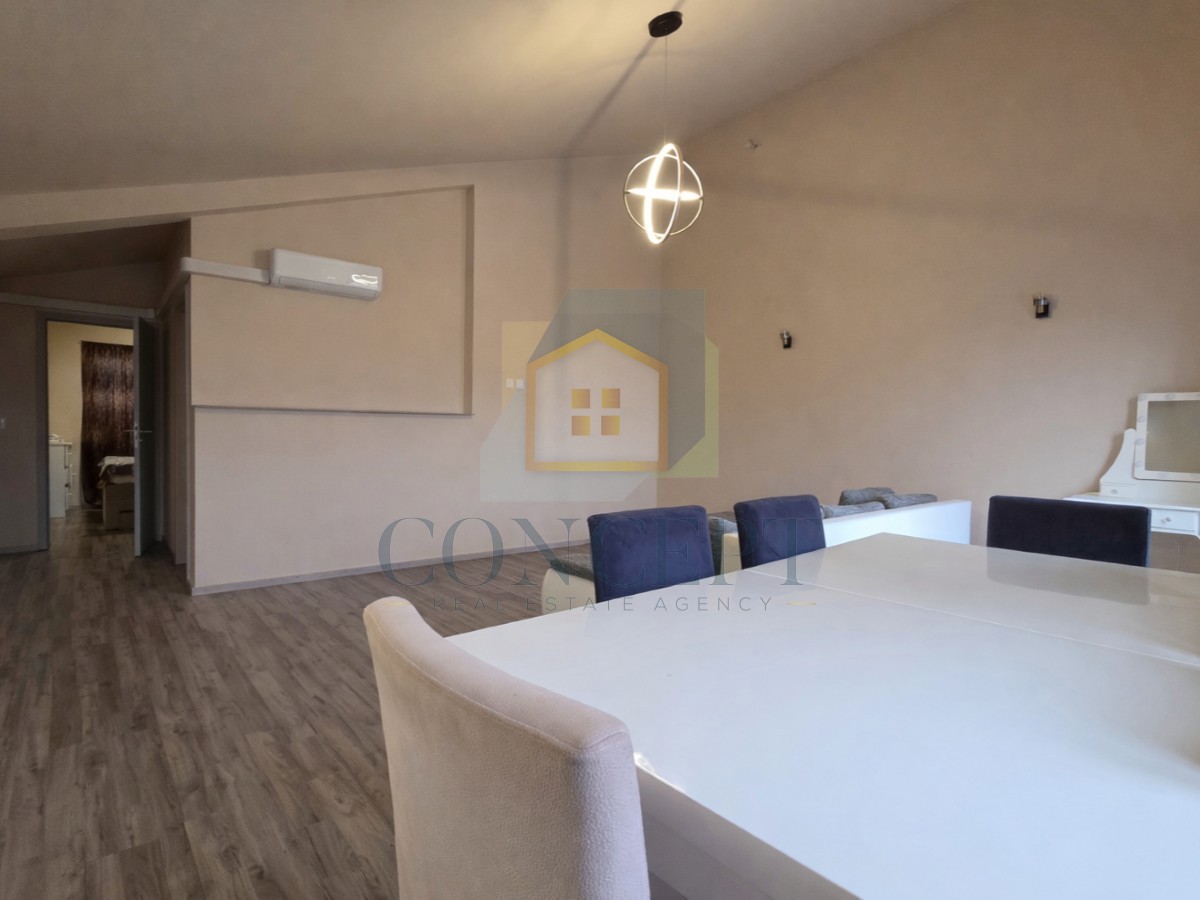 Poreč, Funtana, Ampio appartamento con due camere da letto, a 400 m dal mare