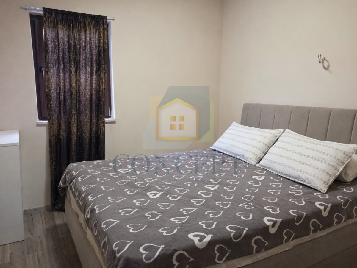 Poreč, Funtana, Ampio appartamento con due camere da letto, a 400 m dal mare