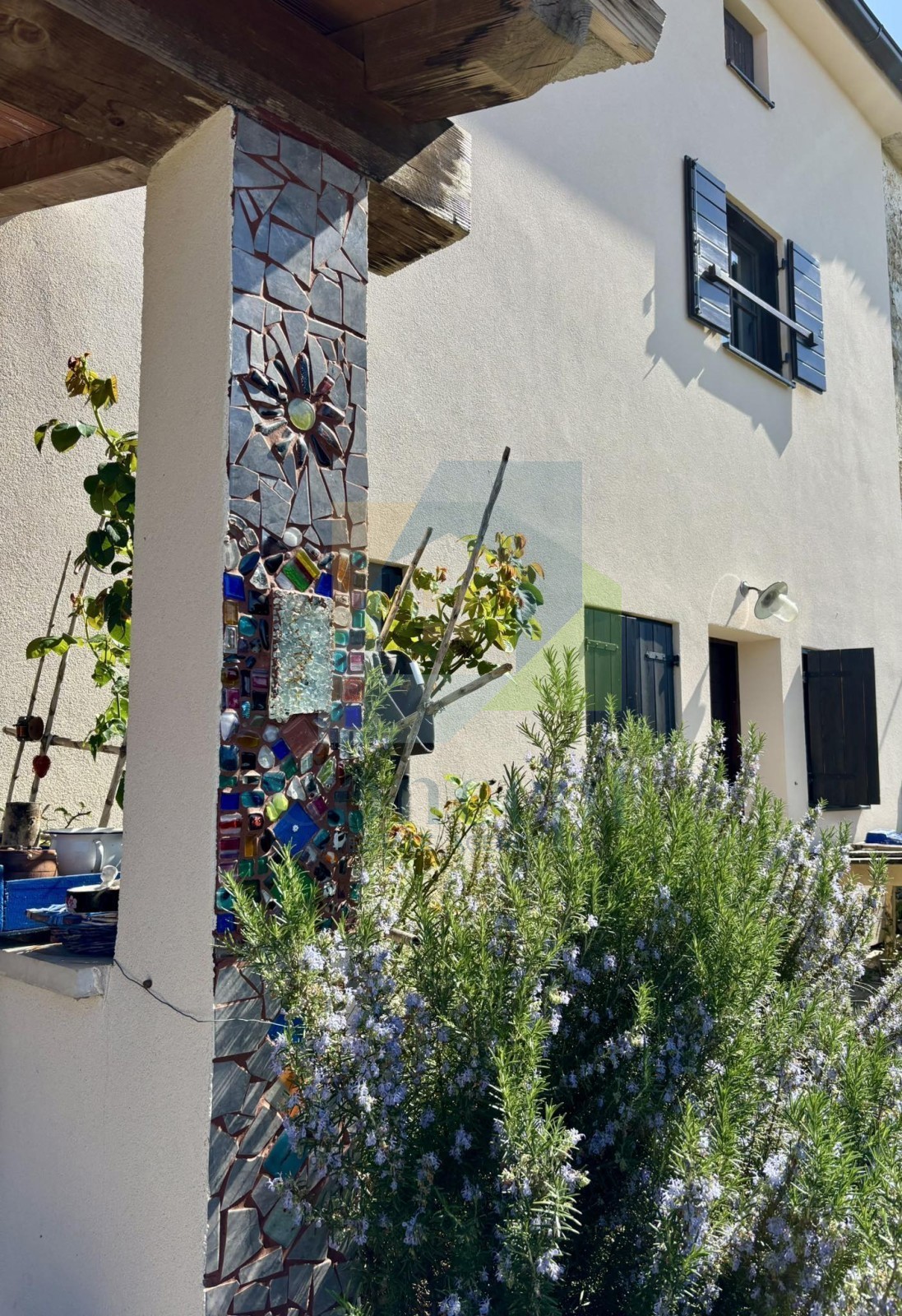 Istra, Grožnjan, Casa bifamiliare con 4 unità abitative e giardino