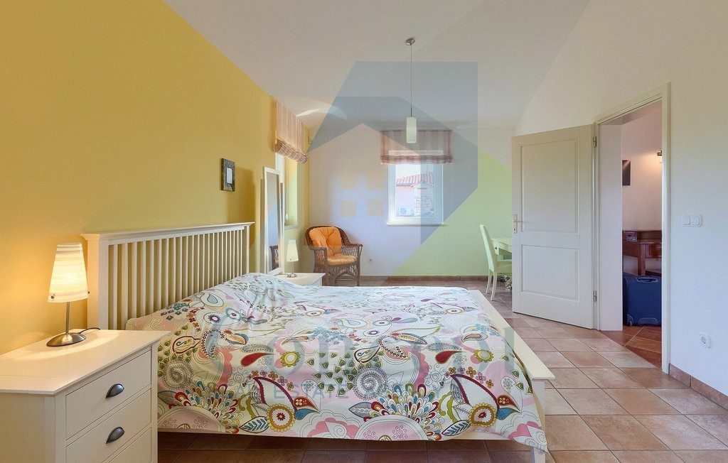 Poreč, dintorni, Lussuosa villa con piscina e splendido giardino a 5 km dal mare