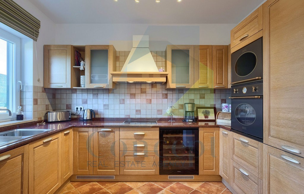 Poreč, dintorni, Lussuosa villa con piscina e splendido giardino a 5 km dal mare