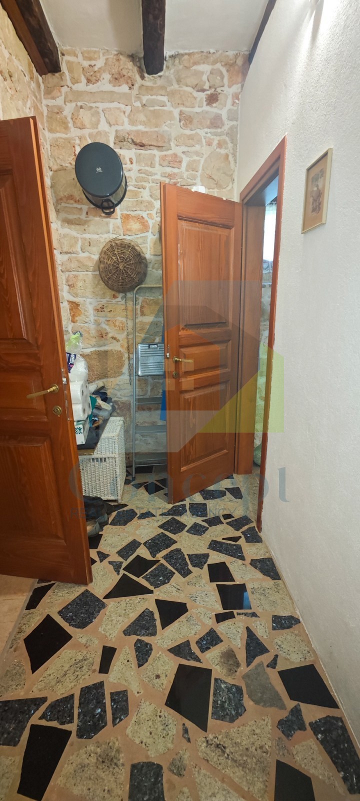 Poreč, dintorni, Casa in pietra con ampio giardino e vista mare, a 5 km dal mare