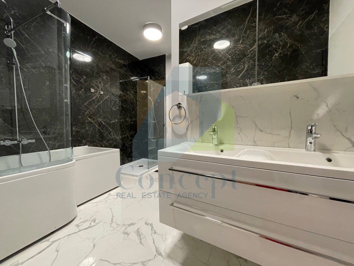 Poreč, centro, appartamento di lusso al piano terra nel centro storico, 40 m dal mare