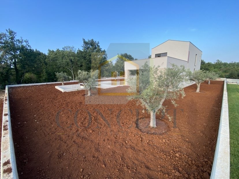 Poreč, dintorni, Moderna villa con piscina ai margini del villaggio, 17 km dal mare