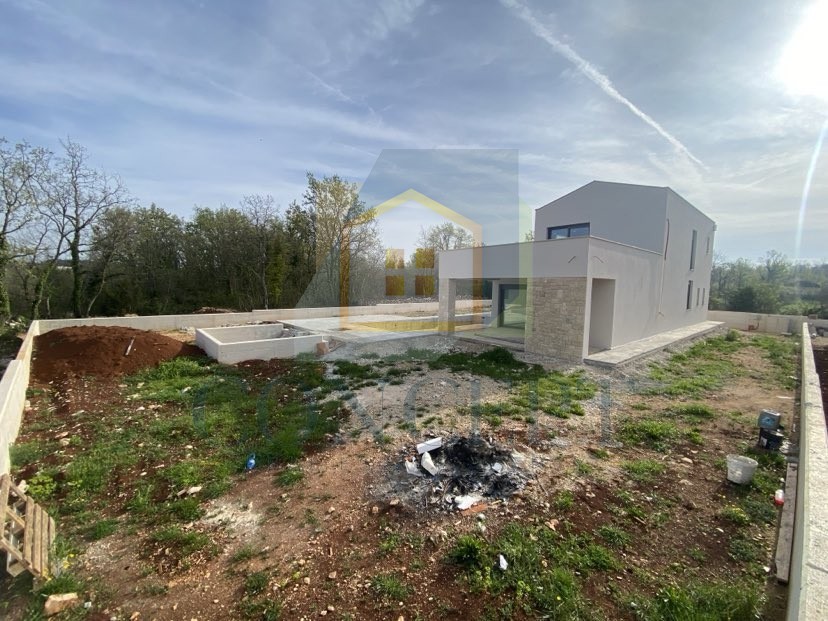 Poreč, dintorni, Moderna villa con piscina ai margini del villaggio, 17 km dal mare