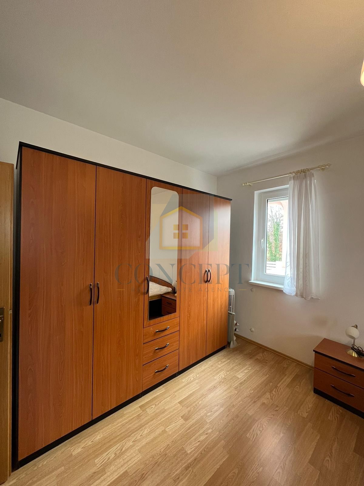 Poreč, dintorni, Casa con appartamenti in ottima posizione, a 800 m dal mare