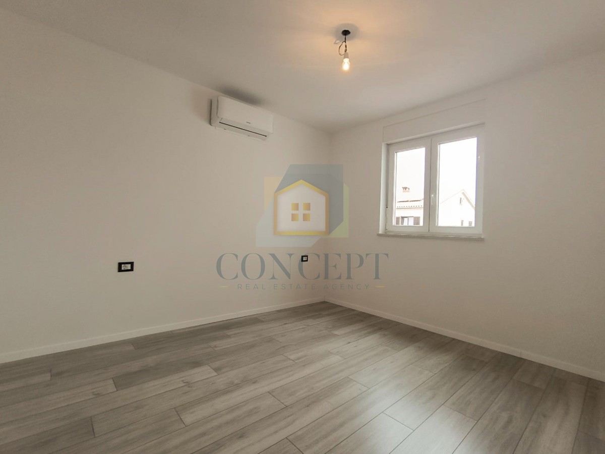 Poreč, dintorni, Appartamento al 1° piano con 2 camere da letto, 7 km dal mare