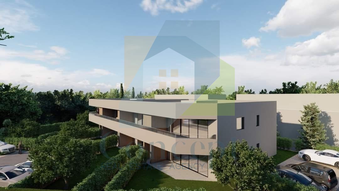 Poreč, dintorni, Appartamento al piano terra con 3 camere da letto e giardino, a 3 km dal mare