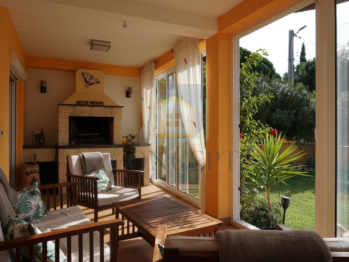 Poreč, dintorni, Casa familiare con piscina e vista mare, 12 km dal mare