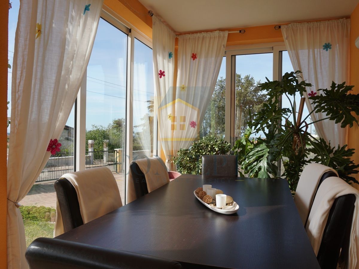 Poreč, dintorni, Casa familiare con piscina e vista mare, 12 km dal mare