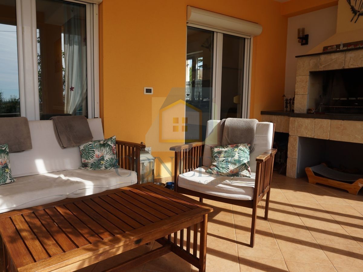 Poreč, dintorni, Casa familiare con piscina e vista mare, 12 km dal mare