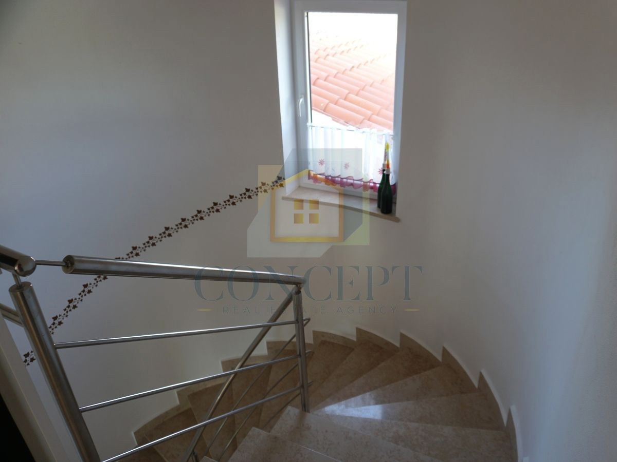 Poreč, dintorni, Casa familiare con piscina e vista mare, 12 km dal mare