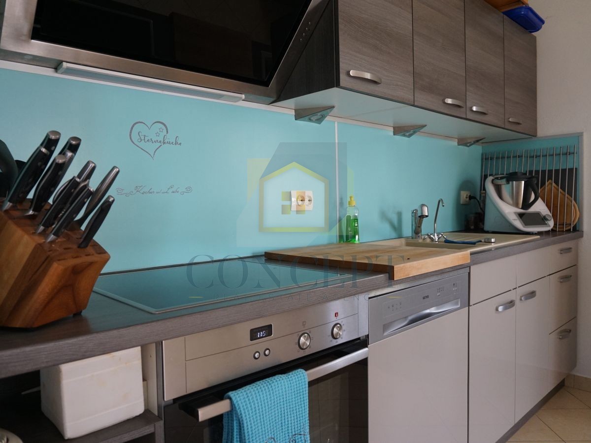 Poreč, dintorni, Casa familiare con piscina e vista mare, 12 km dal mare