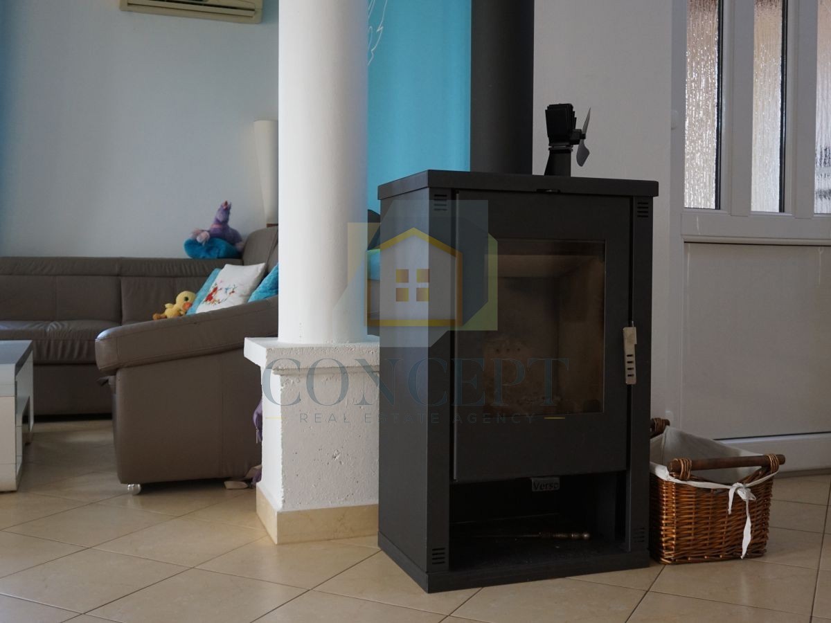 Poreč, dintorni, Casa familiare con piscina e vista mare, 12 km dal mare