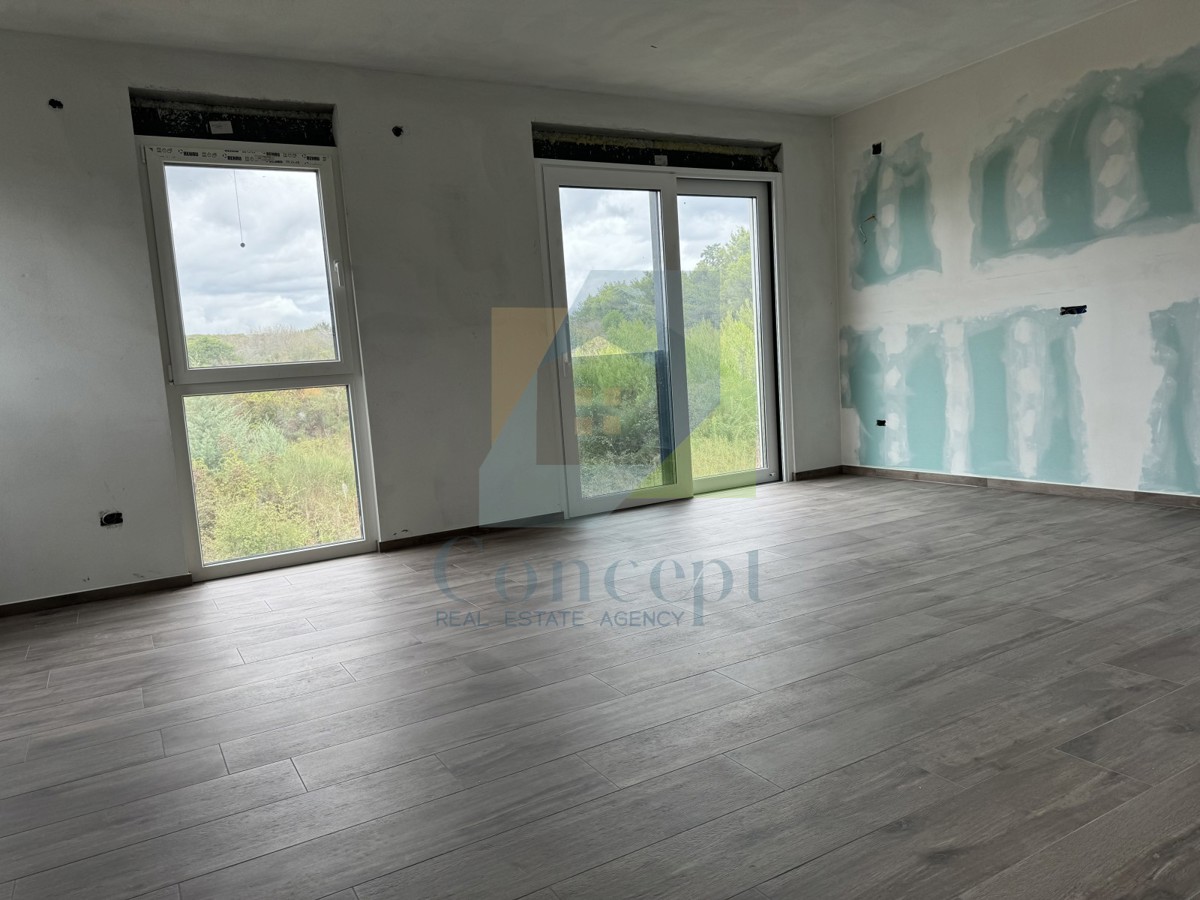 Umag, zona, Appartamento di lusso su due piani con terrazza sul tetto, a 300 m dal mare