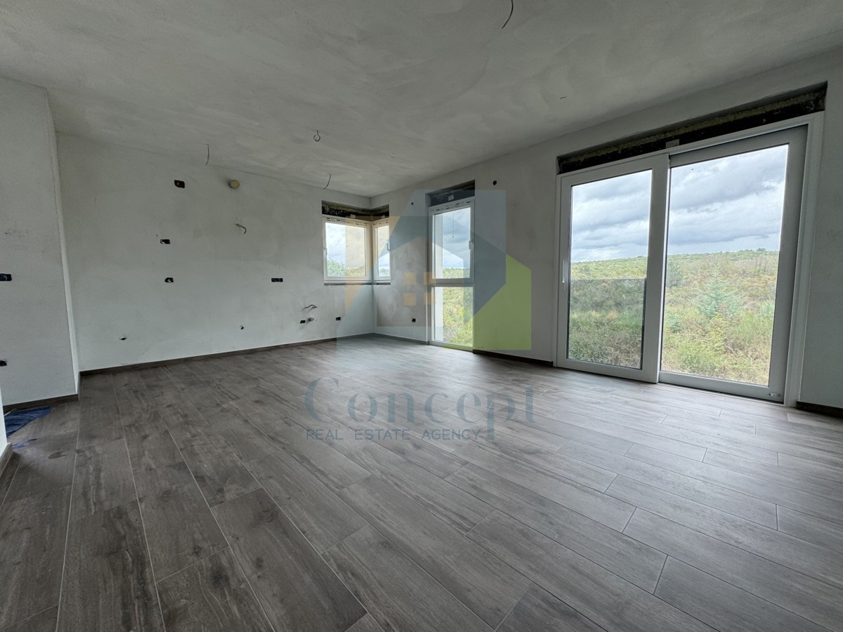 Umag, zona, Appartamento di lusso su due piani con terrazza sul tetto, a 300 m dal mare