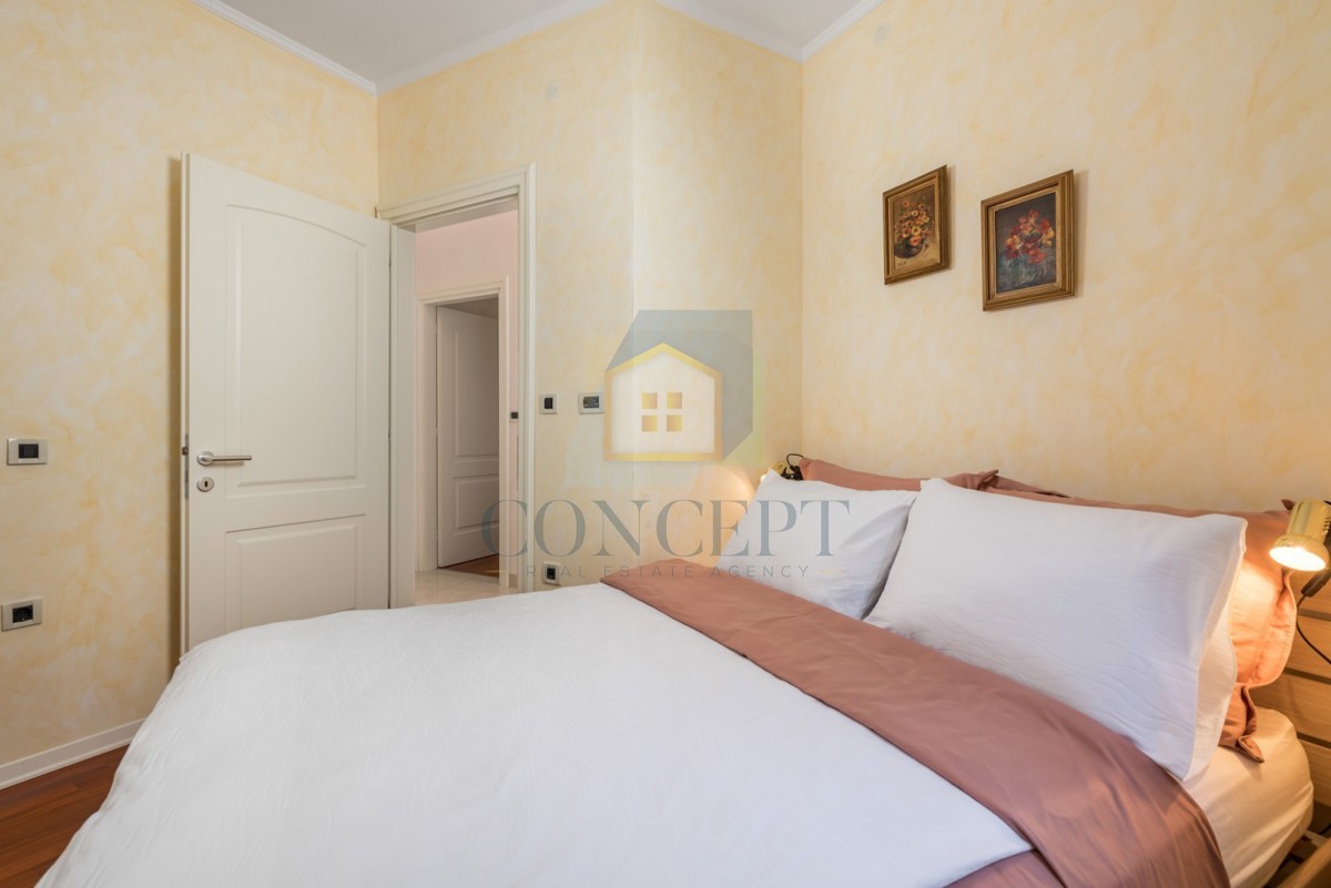 Opatija, Hotel con fino a 13 appartamenti e piscina, a 40 m dal mare