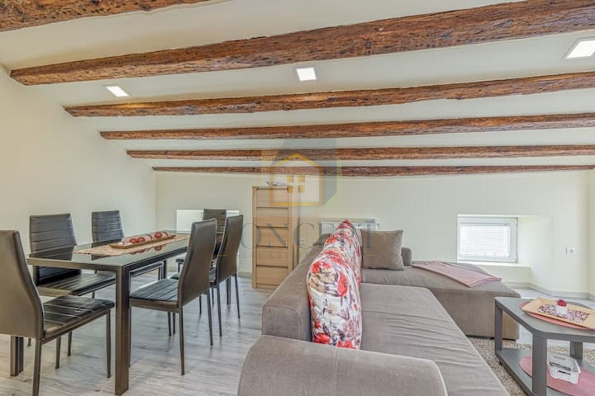 Poreč, centro, Appartamento con una camera da letto, prima fila sul mare