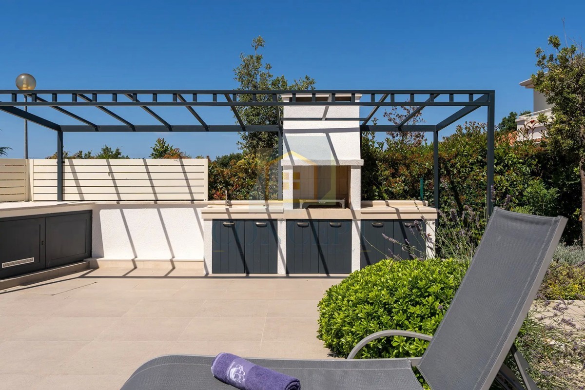 Villa moderna a Parenzo con vista mare!