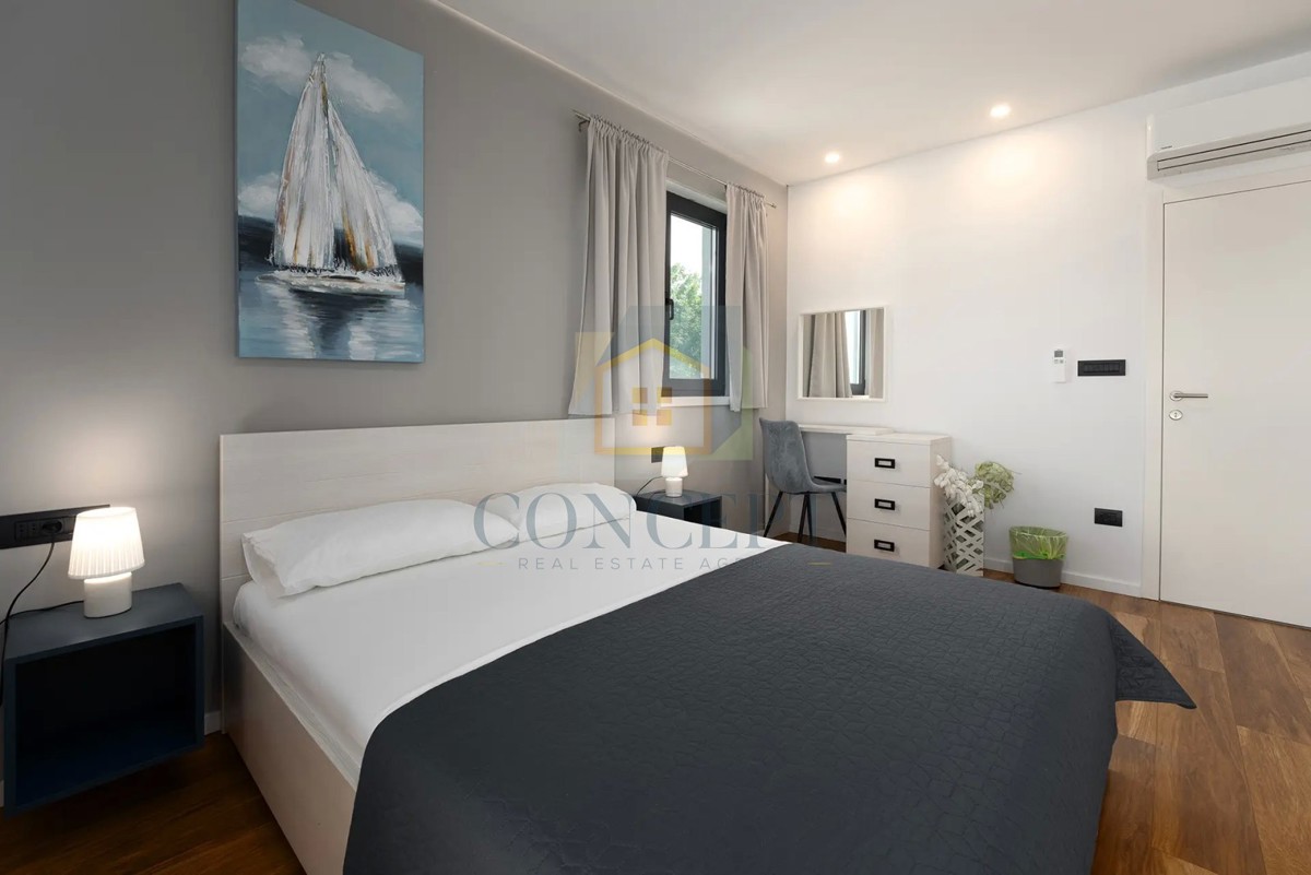 Villa moderna a Parenzo con vista mare!