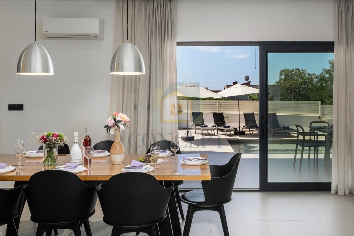 Villa moderna a Parenzo con vista mare!