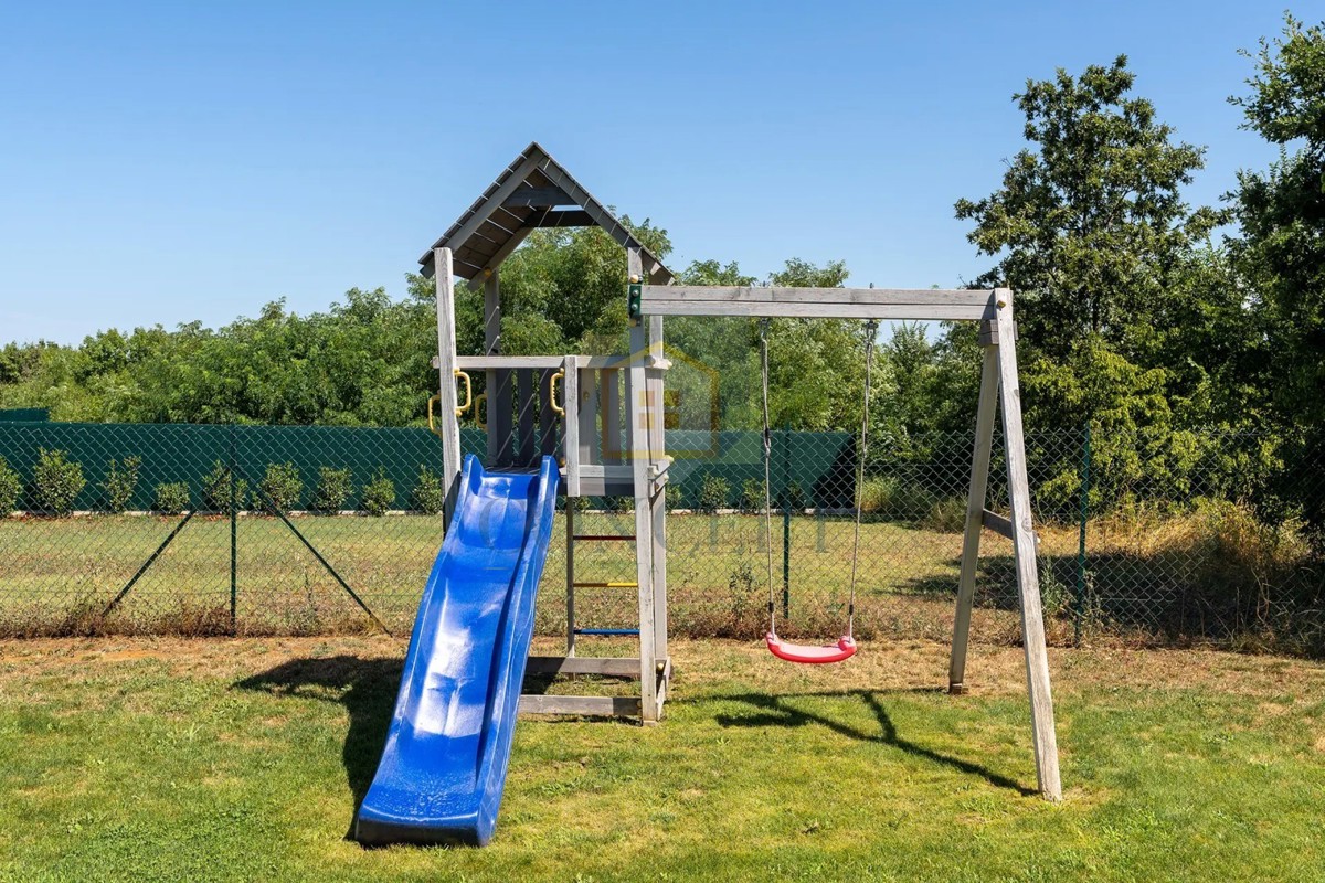 Villa moderna a Parenzo con vista mare!