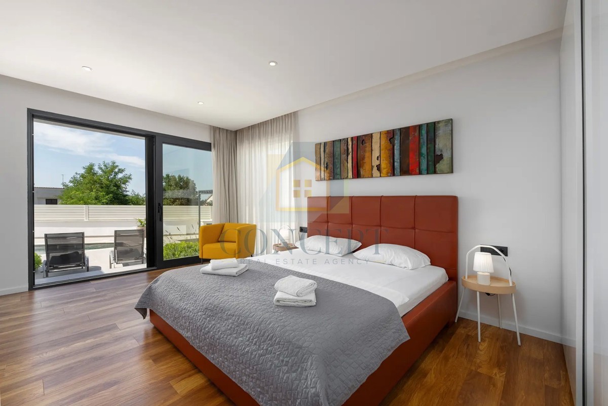 Villa moderna a Parenzo con vista mare!