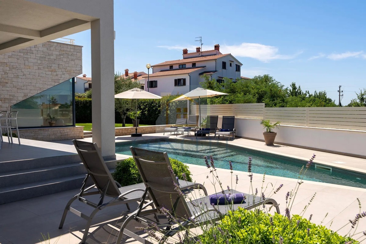 Villa moderna a Parenzo con vista mare!