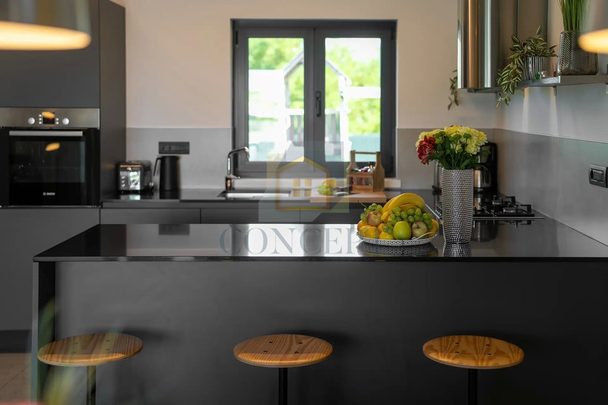 Villa moderna a Parenzo con vista mare!