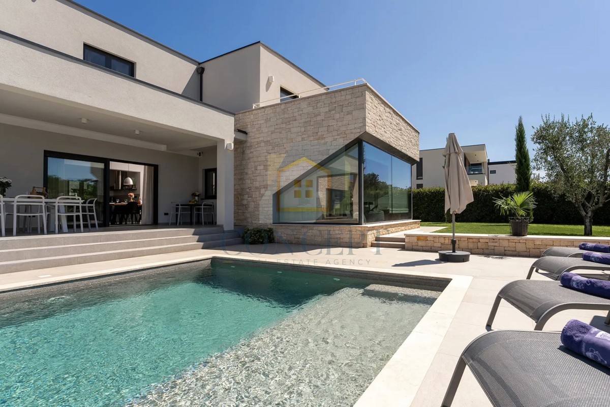 Villa moderna a Parenzo con vista mare!