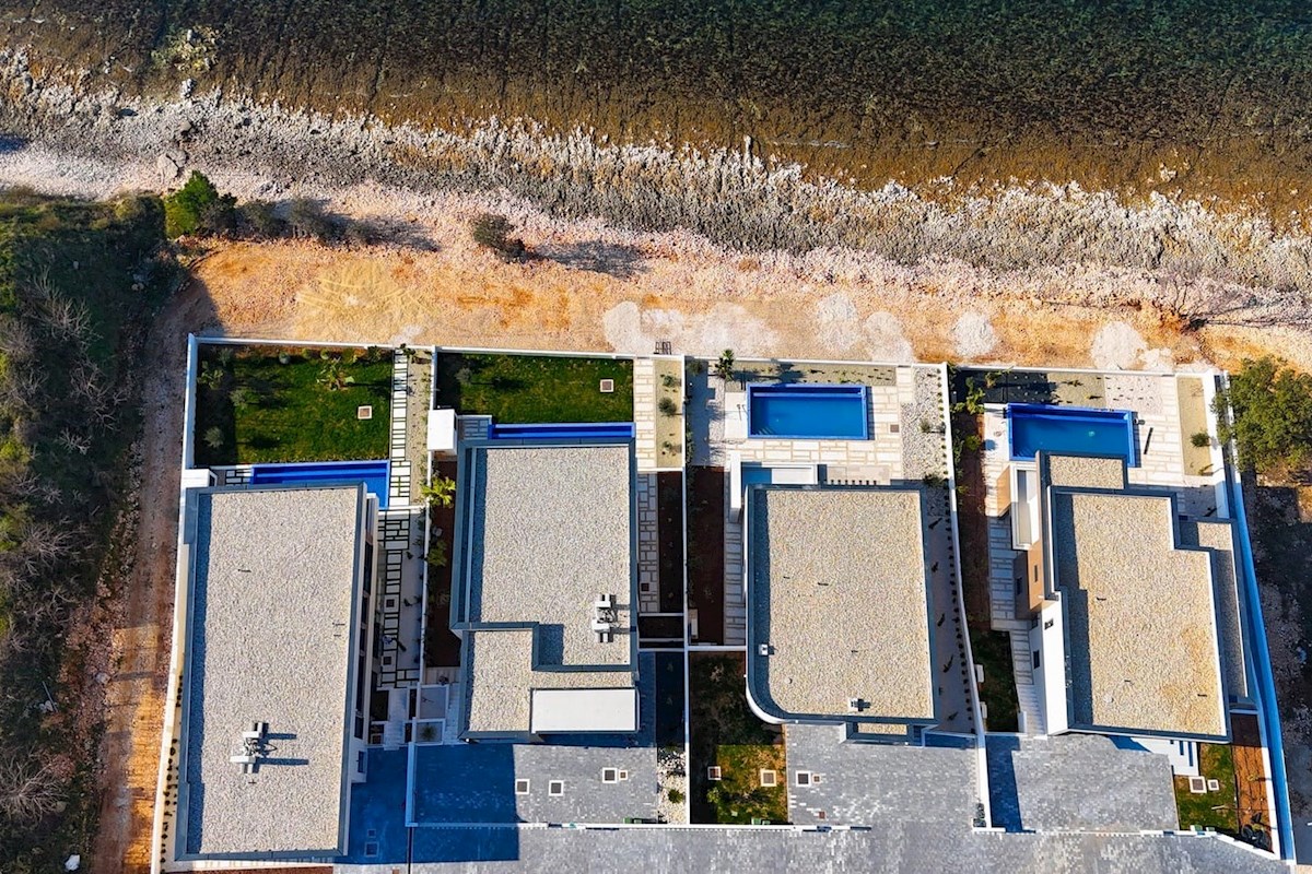 Ville fronte mare in un esclusivo mini resort vicino a Zara