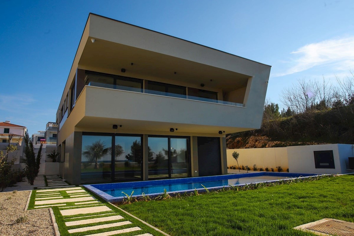 Ville fronte mare in un esclusivo mini resort vicino a Zara