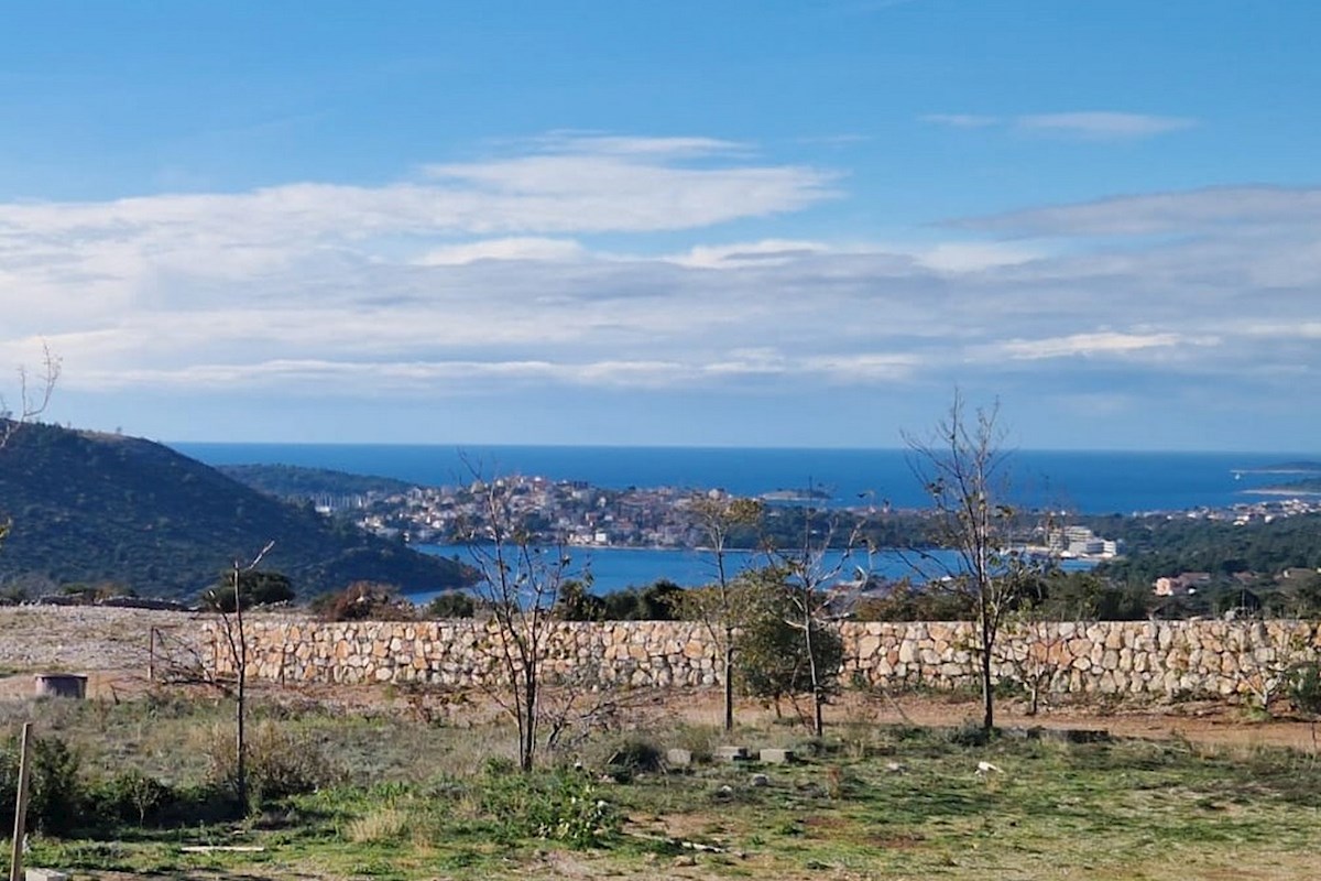 Una residenza unica con vista panoramica sul mare vicino a Rogoznica