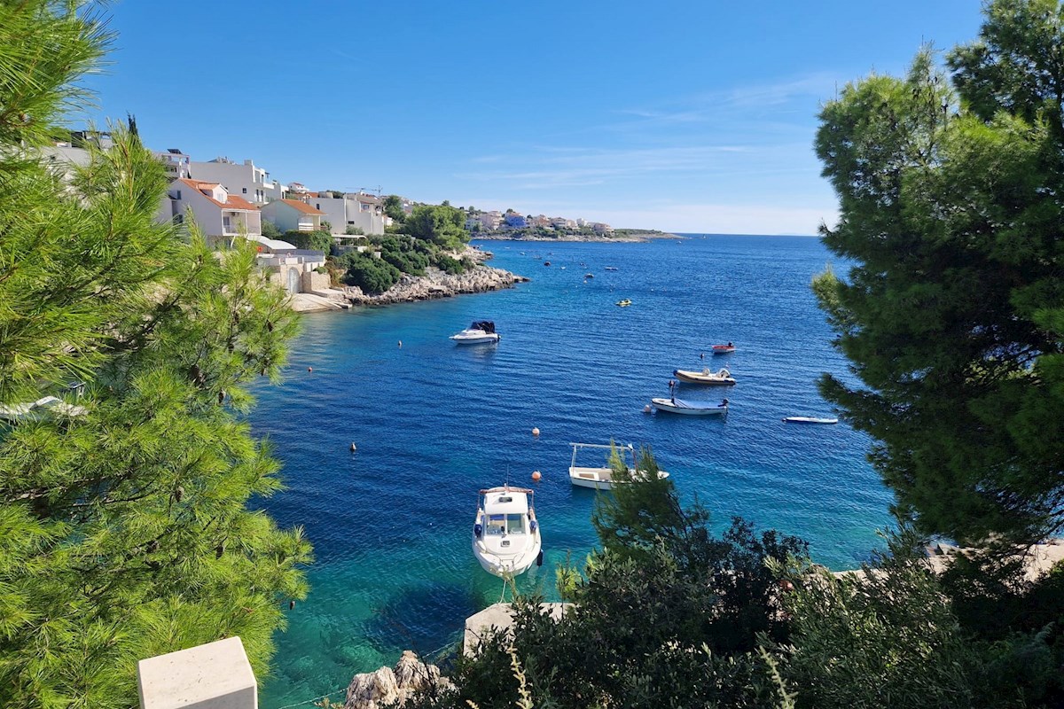 Straordinaria villa fronte mare nella riviera di Rogoznica